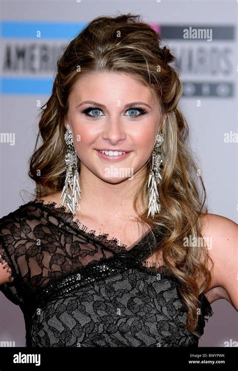Savannah Outen